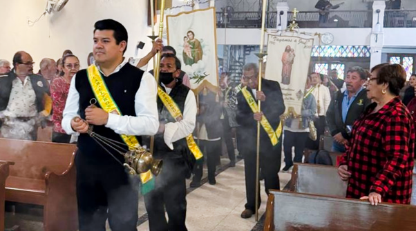 Inicia Novenario en honor a San José Con gran devoción, esperanza y regocijo dio inicio el Novenario al Señor San José, con la participación de nuestra Comunidad Parroquial